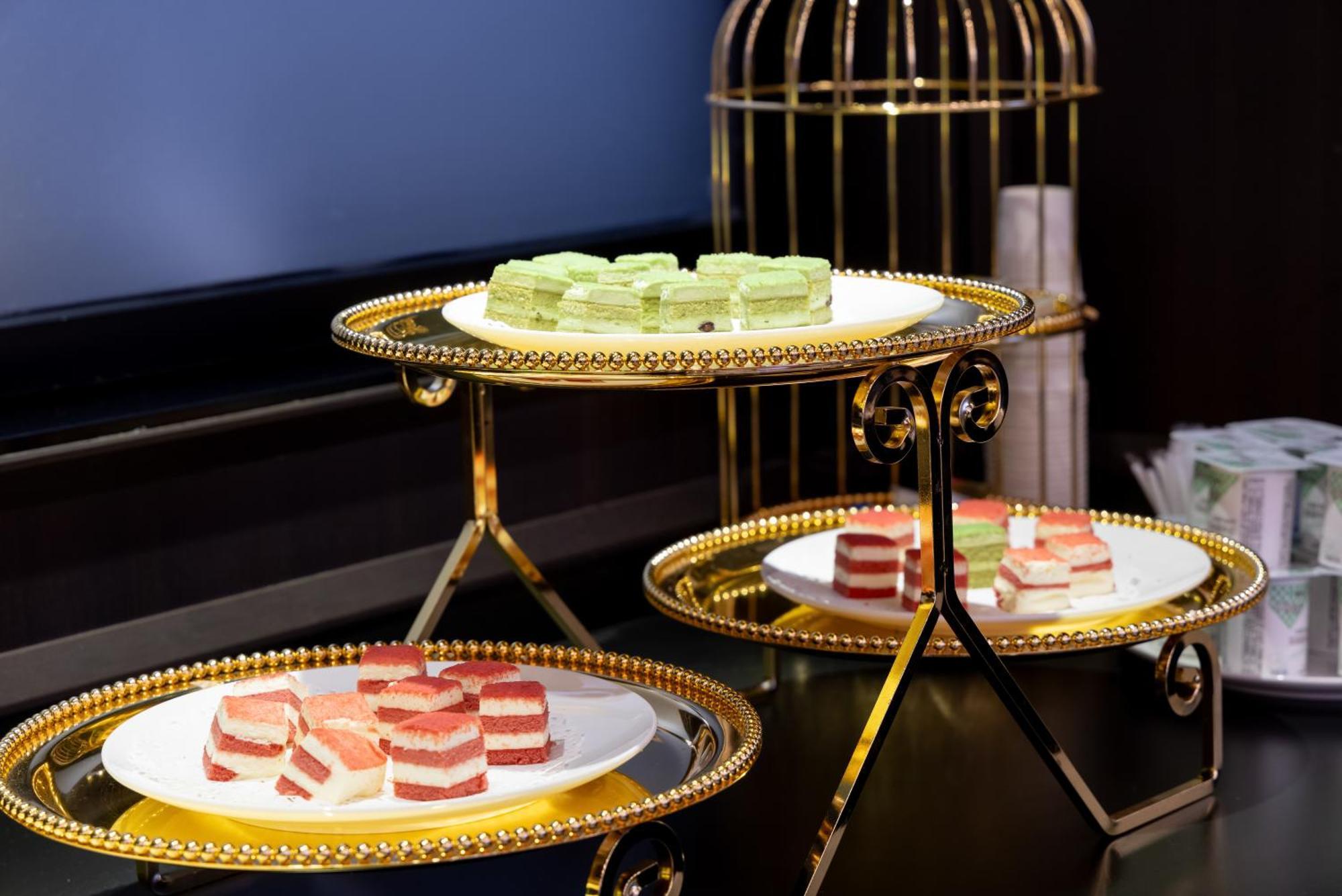 Tangfu Sanlitun Boutique Hotel---breakfast, Restaurant And Bar, Close To Tian'anmen Square Forbidden Temple Of Heaven, Laundry, Gym, Robot, Ticket Service, Located In Center Metro Line 2, One Station To Airport Express Beijing