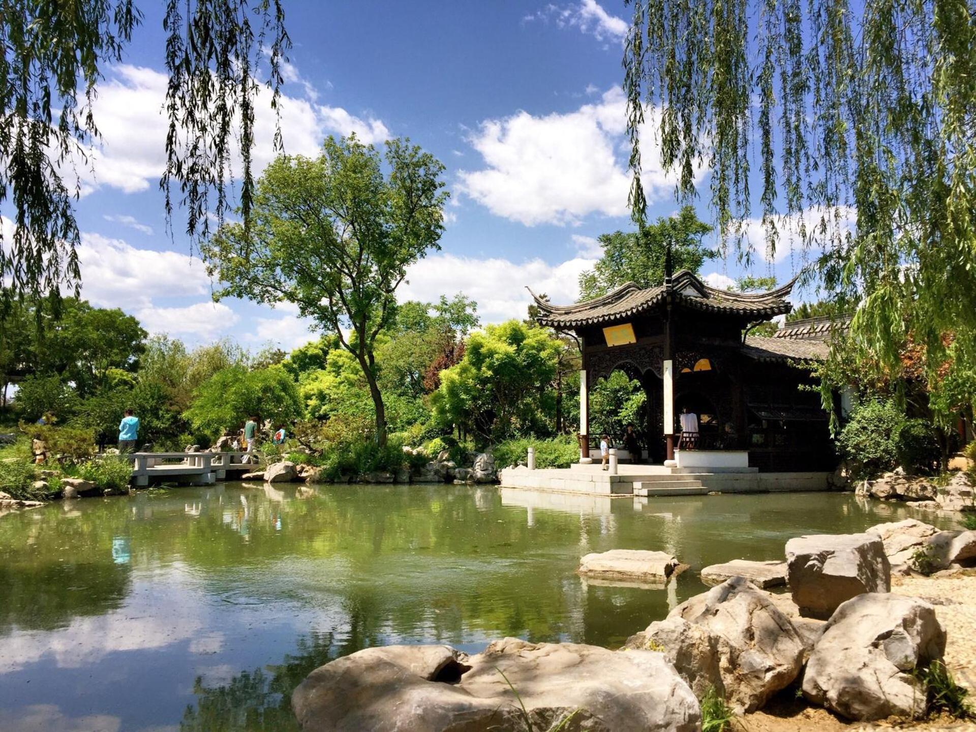 Hotel Tangfu Sanlitun Boutique Hotel---breakfast, Restaurant And Bar, Close To Tian'anmen Square Forbidden Temple Of Heaven, Laundry, Gym, Robot, Ticket Service, Located In Center Metro Line 2, One Station To Airport Express Beijing