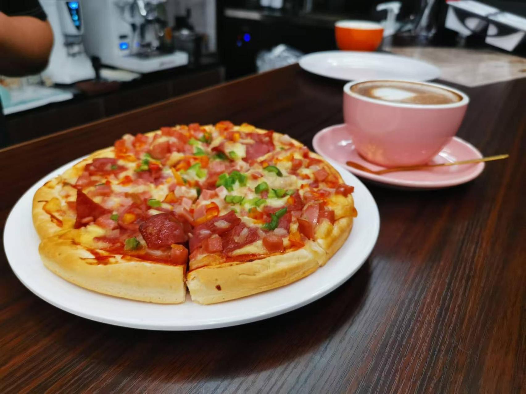Hotel Tangfu Sanlitun Boutique Hotel---breakfast, Restaurant And Bar, Close To Tian'anmen Square Forbidden Temple Of Heaven, Laundry, Gym, Robot, Ticket Service, Located In Center Metro Line 2, One Station To Airport Express