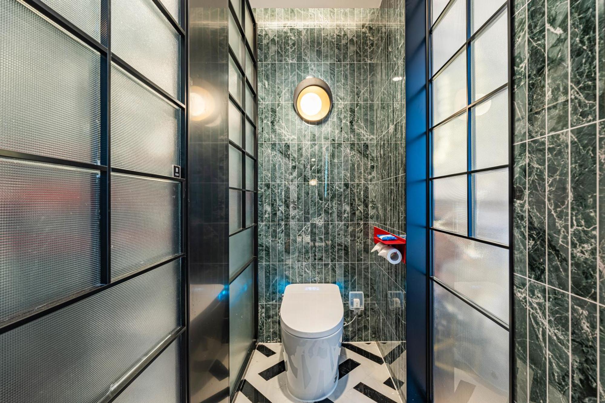 Tangfu Sanlitun Boutique Hotel---breakfast, Restaurant And Bar, Close To Tian'anmen Square Forbidden Temple Of Heaven, Laundry, Gym, Robot, Ticket Service, Located In Center Metro Line 2, One Station To Airport Express 4* Beijing