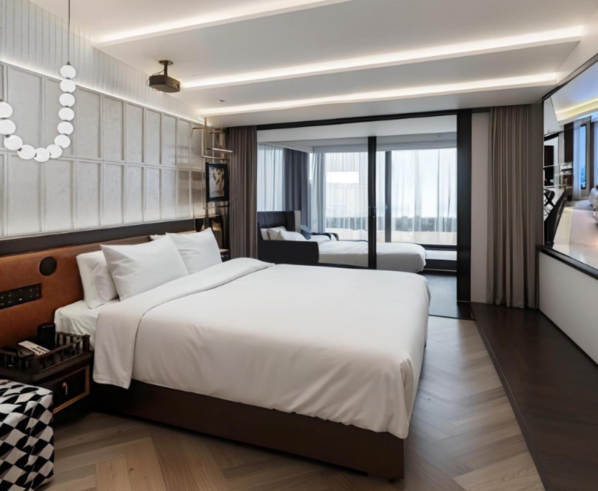 Tangfu Sanlitun Boutique Hotel---breakfast, Restaurant And Bar, Close To Tian'anmen Square Forbidden Temple Of Heaven, Laundry, Gym, Robot, Ticket Service, Located In Center Metro Line 2, One Station To Airport Express Hotel Beijing